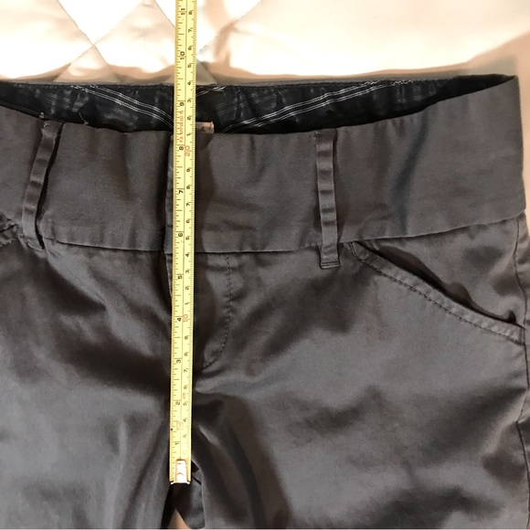 Old Navy Stretch gray straight leg pants. Size 6. - Picture 7 of 10